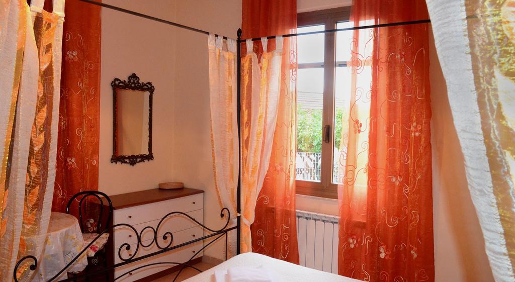 La Casa Delle Rose Room With Air Conditioning La Spezia Zewnętrze zdjęcie